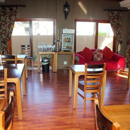 Echo Garden Guesthouse Rustenburg Ngoại thất bức ảnh