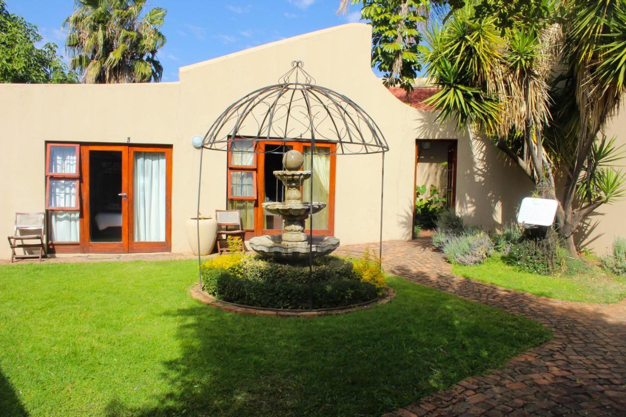 Echo Garden Guesthouse Rustenburg Ngoại thất bức ảnh