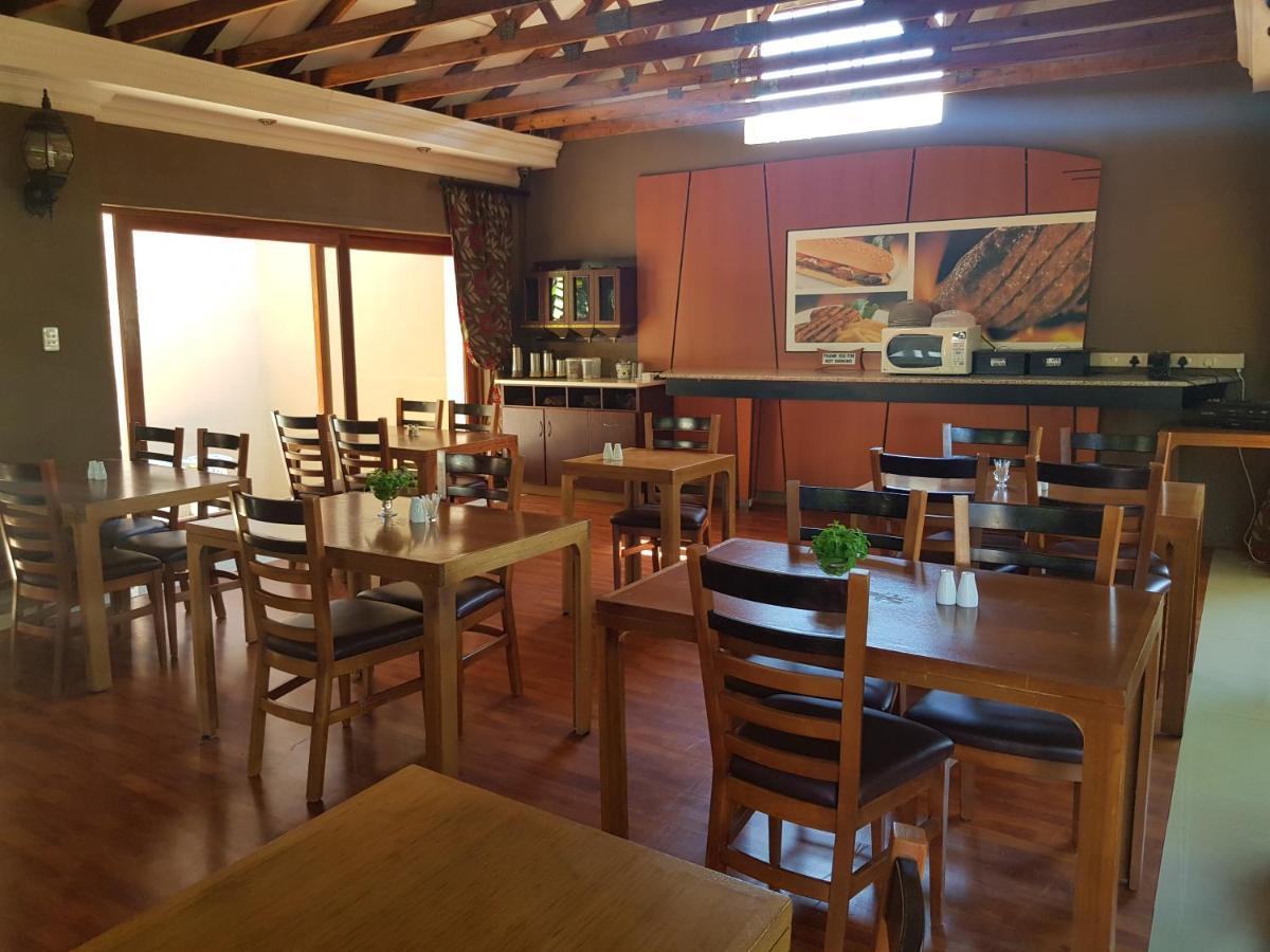 Echo Garden Guesthouse Rustenburg Ngoại thất bức ảnh