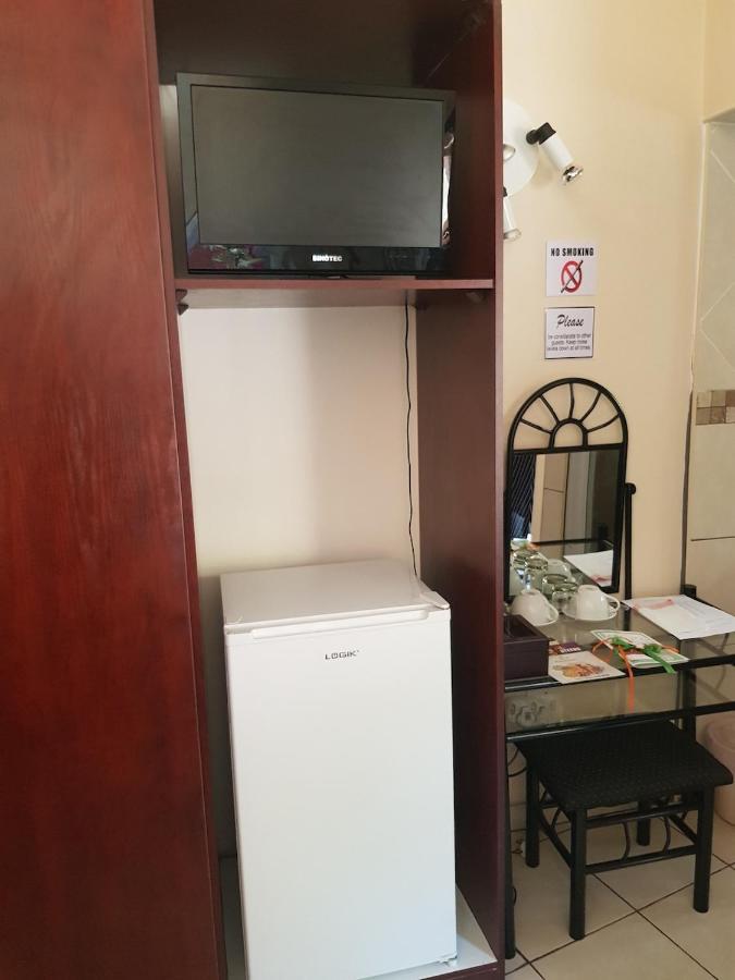 Echo Garden Guesthouse Rustenburg Ngoại thất bức ảnh