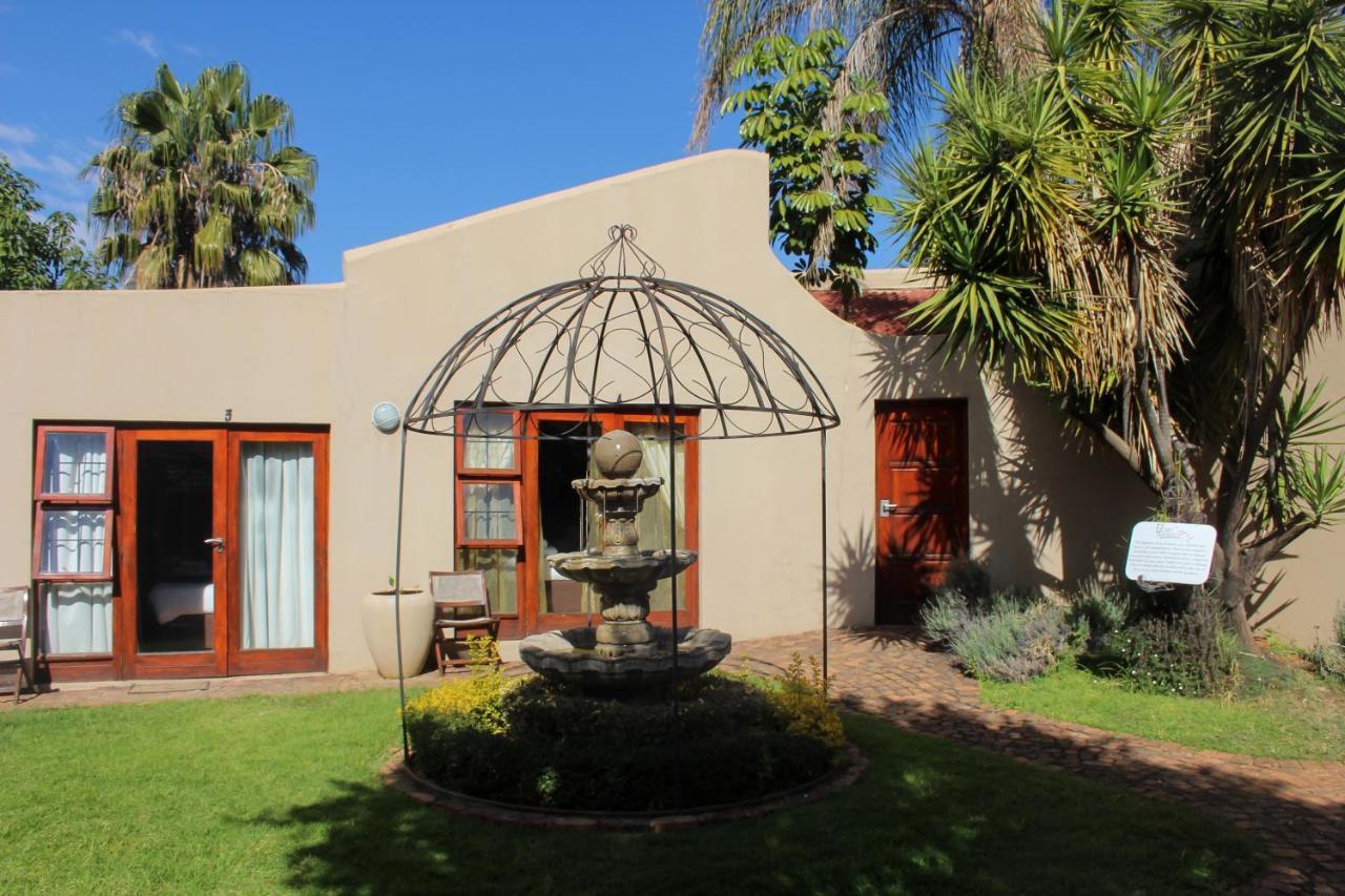 Echo Garden Guesthouse Rustenburg Ngoại thất bức ảnh