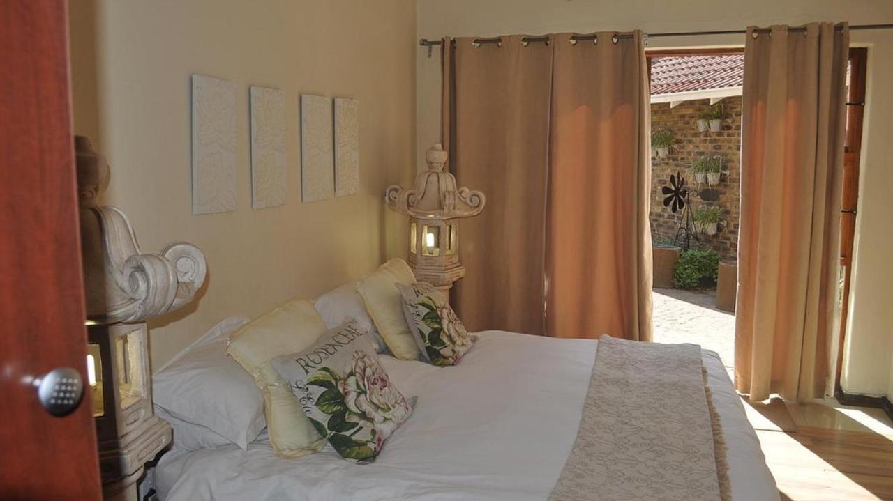 Echo Garden Guesthouse Rustenburg Ngoại thất bức ảnh
