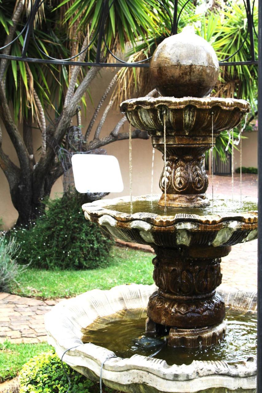Echo Garden Guesthouse Rustenburg Ngoại thất bức ảnh