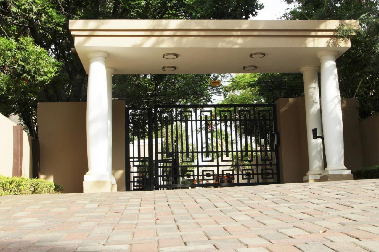 Echo Garden Guesthouse Rustenburg Ngoại thất bức ảnh