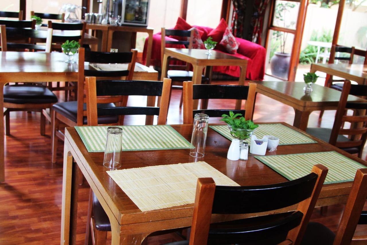Echo Garden Guesthouse Rustenburg Ngoại thất bức ảnh