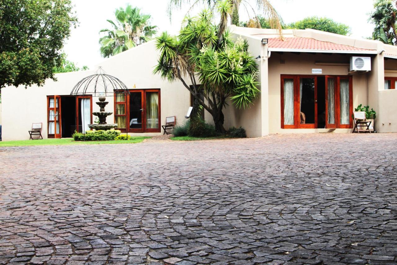 Echo Garden Guesthouse Rustenburg Ngoại thất bức ảnh